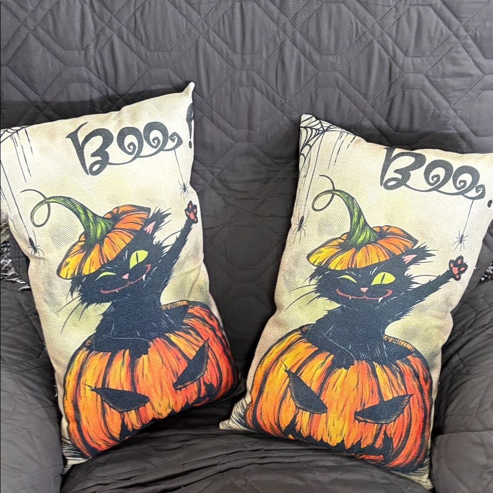 Halloween Cat Pumpkin Throw Pillows
